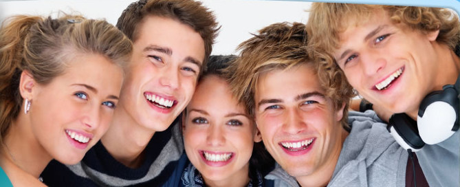 smile with Aliso Viejo Dentist