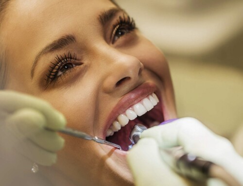Eat Well, Smile Bright: How Your Daily Diet Impacts Your Oral Health